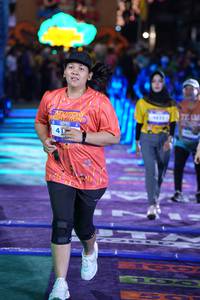 BIB: 6825
                            <button type="button" onclick="openModal(26261608)" class="btn btn-primary btn-sm float-right btn-popup" data-toggle="modal" data-target=".modal-high-quality">
                        <i class="fas fa-shopping-cart"></i> Add to Cart
                    </button>
                                            <button type="button" onclick="isThisMe(26261608, true)" class="btn btn-success btn-sm float-right btn-popup btn-isme hidden" data-toggle="tooltip" data-placement="bottom" title="นี่คือรูปของคุณใช่ไหม คลิกที่นี่เพื่อเอาเข้าอัลบั้ม">
                        <i class="fas fa-plus"></i> Add to album
                    </button>
                    <button type="button" onclick="isThisMe(26261608, false)" class="btn btn-warning btn-sm float-right btn-popup btn-isnotme hidden">
                        <i class="fas fa-ban"></i> Remove from album
                    </button>